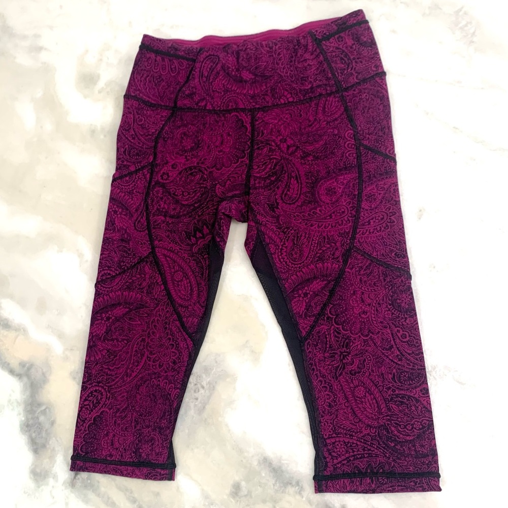 Cropped Lululemon Leggings - Picture 2 of 7